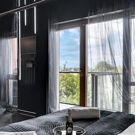 Hollywood Jacuzzi Suite By Downtown Apartments Danzig Exterior foto