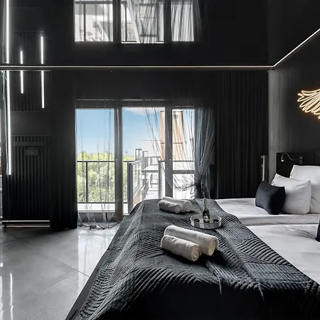 Hollywood Jacuzzi Suite By Downtown Apartments Danzig Exterior foto