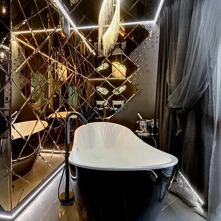 Hollywood Jacuzzi Suite By Downtown Apartments Danzig Exterior foto