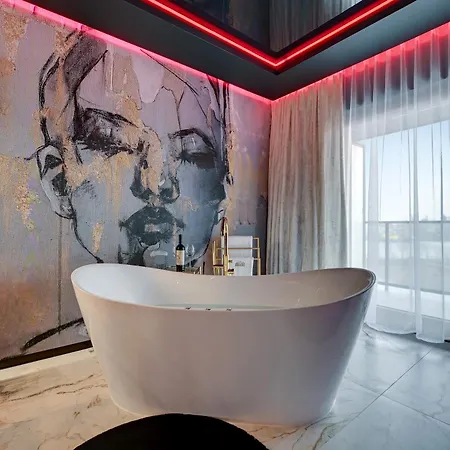 Hollywood Jacuzzi Suite By Downtown Apartments Danzig Exterior foto