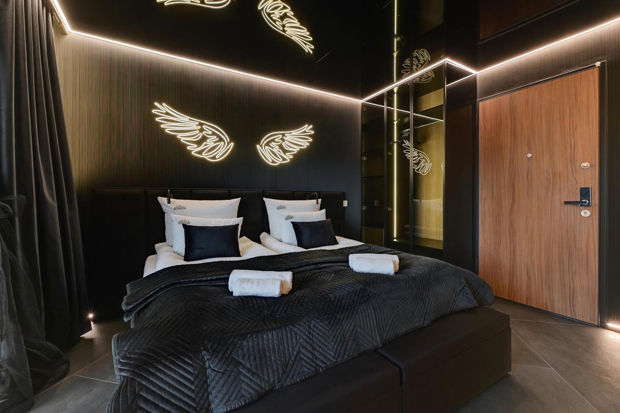 Hollywood Jacuzzi By Downtown Apartment